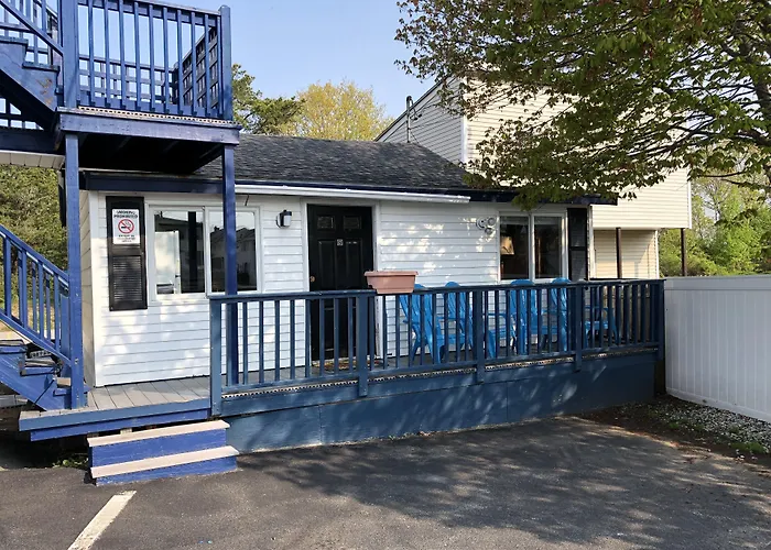 Island View Motel